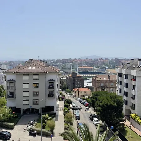 Coqueto Apartamento Con Terraza Y Piscina Apartment *