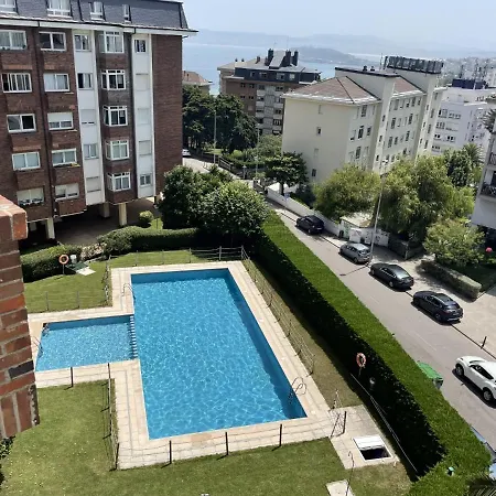 Coqueto Apartamento Con Terraza Y Piscina Santander