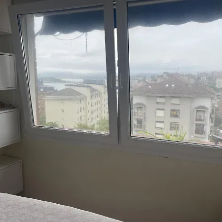 Coqueto Apartamento Con Terraza Y Piscina Apartment *