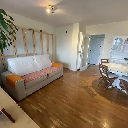 Coqueto Apartamento Con Terraza Y Piscina *